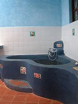 Hotel 236 Hurumzi